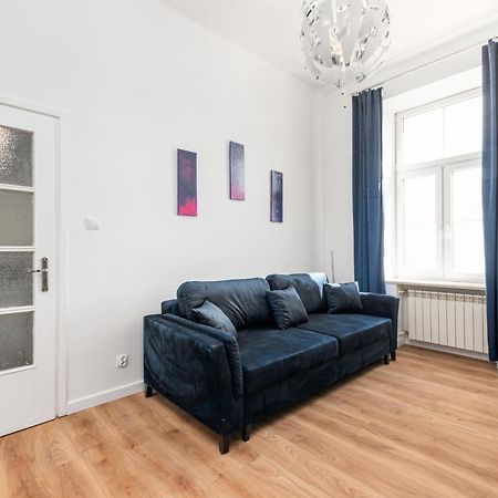 Nowy Swiat 28 By Homeprime Warsaw Luaran gambar