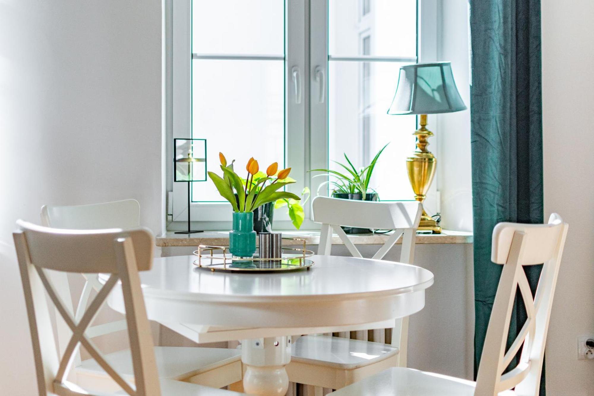 Nowy Swiat 28 By Homeprime Warsaw Luaran gambar